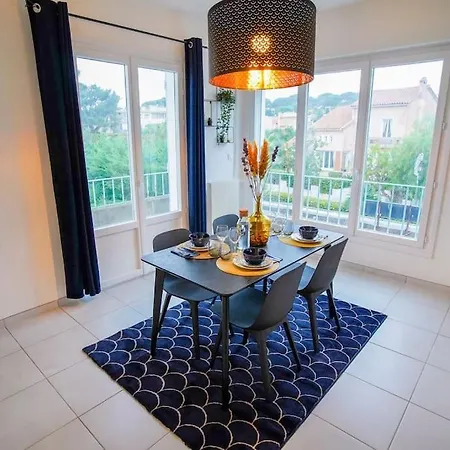 L'abyssal * Санари-сюр-Мер